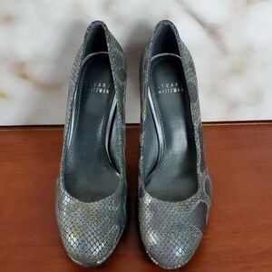 Stuart Weitzman pump
